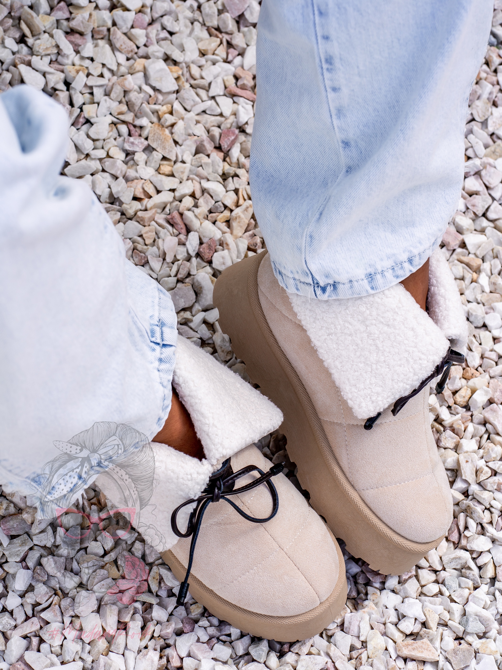 Botki z kożuszkiem Rock Meu beżowe