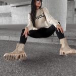 Sweter oversize logowany Coffee Ola Voga beżowy