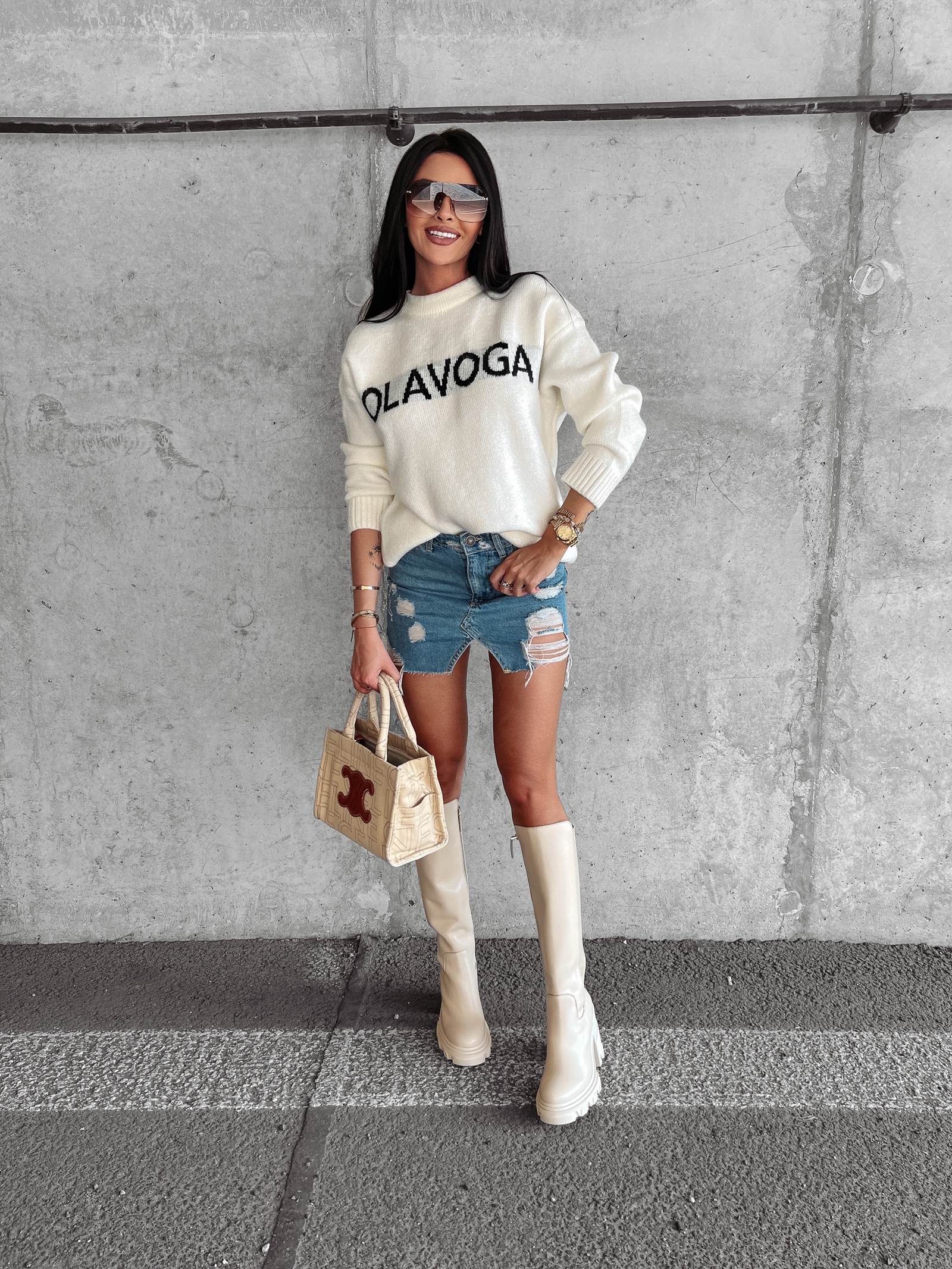 Sweter oversize logowany Coffee Ola Voga ecru