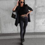 Spodnie dopasowane z haftem Linnea Ola Voga czarne