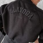 Kurtka bomberka klasyczna z haftem Kiara Ola Voga czarna