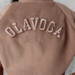 Kurtka bomberka klasyczna z haftem Kiara Ola Voga karmelowa