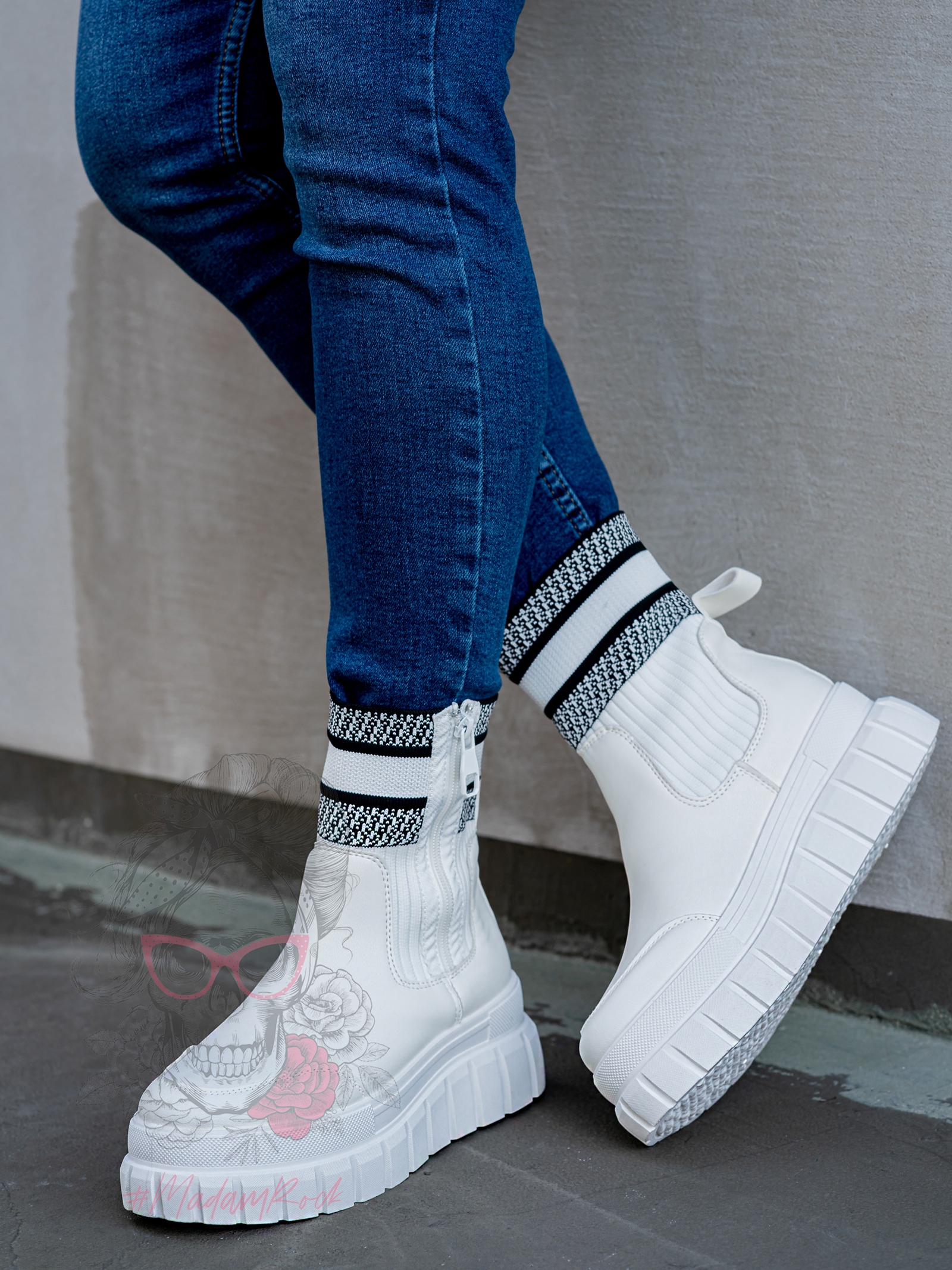 Botki skarpety Madam Molitio białe