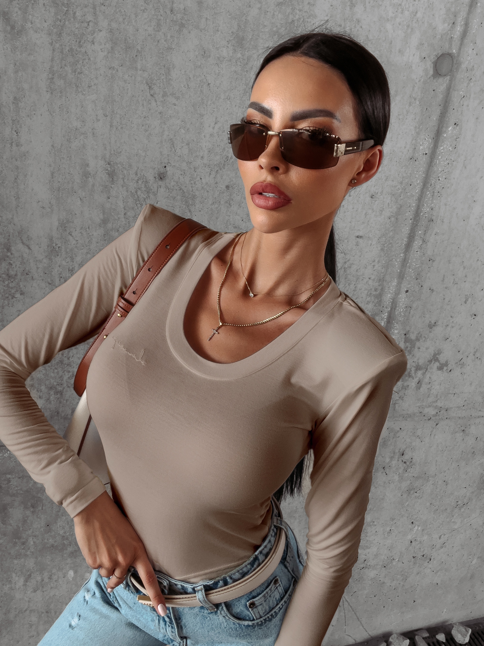 Bluzka dopasowana basic Adell Ola Voga beżowa