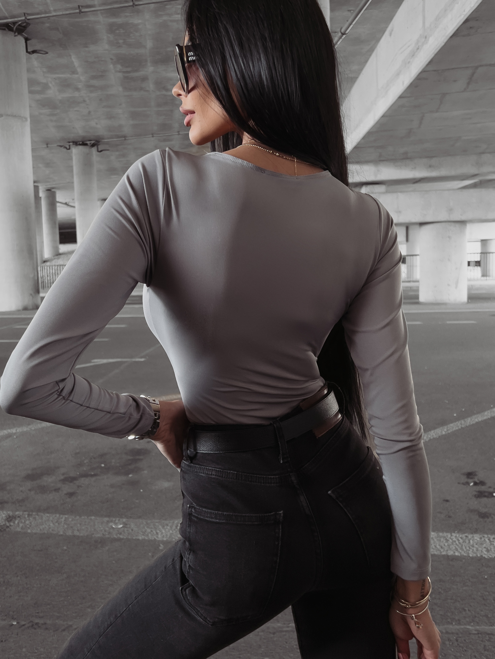 Body dopasowane z wycięciem Lexa Ola Voga szare Body dopasowane z wycięciem Lexa Ola Voga szare