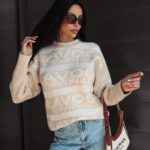 Sweter logowany Emiko Ola Voga beżowy