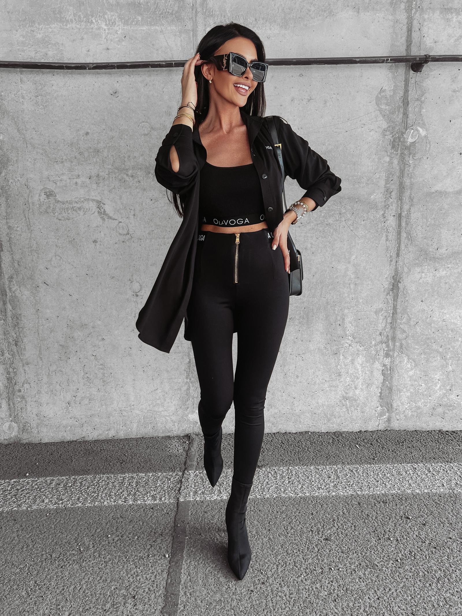 Legginsy dopasowane z suwakiem Bess Ola Voga czarne