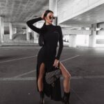 Sukienka dzianinowa z rozcięciami Jewel Ola Voga czarna