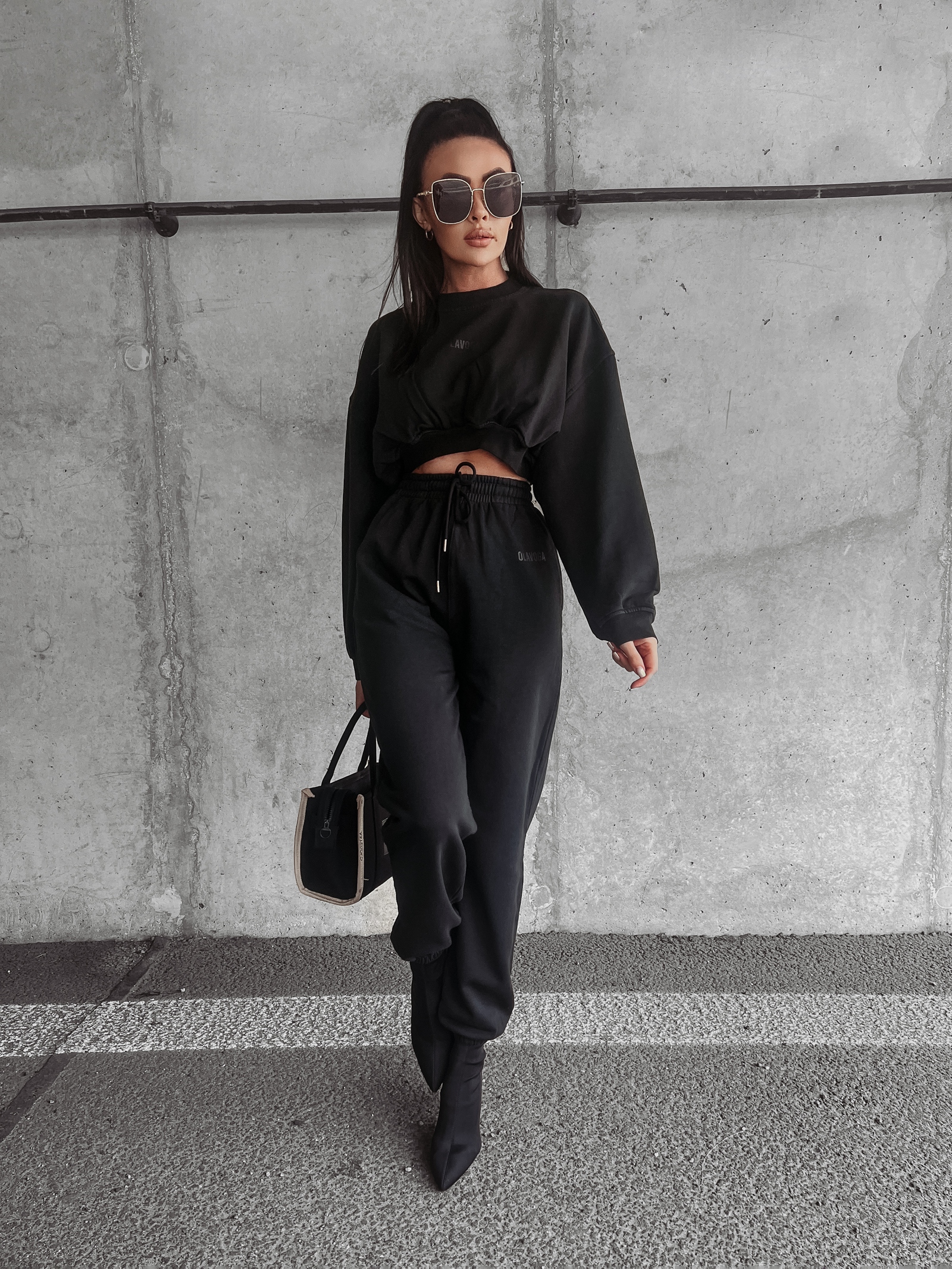 Komplet damski dresowy Lores Ola Voga czarny