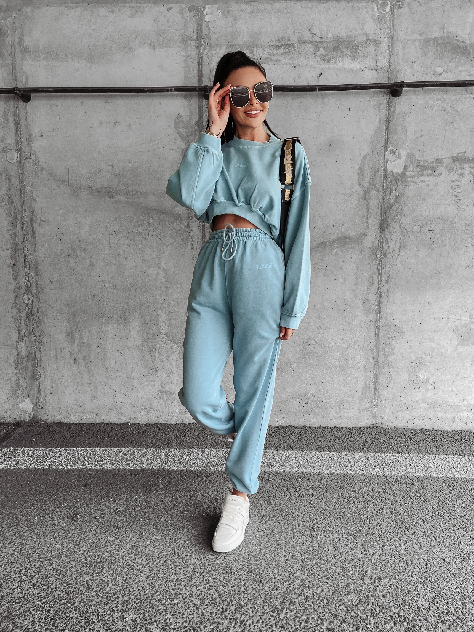 Komplet damski dresowy LORES OLAVOGA błękitny