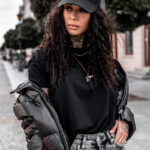 T-shirt basic bawełniany Modern czarny