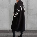 Płaszcz oversize pluszowy Harper Ola Voga czarny