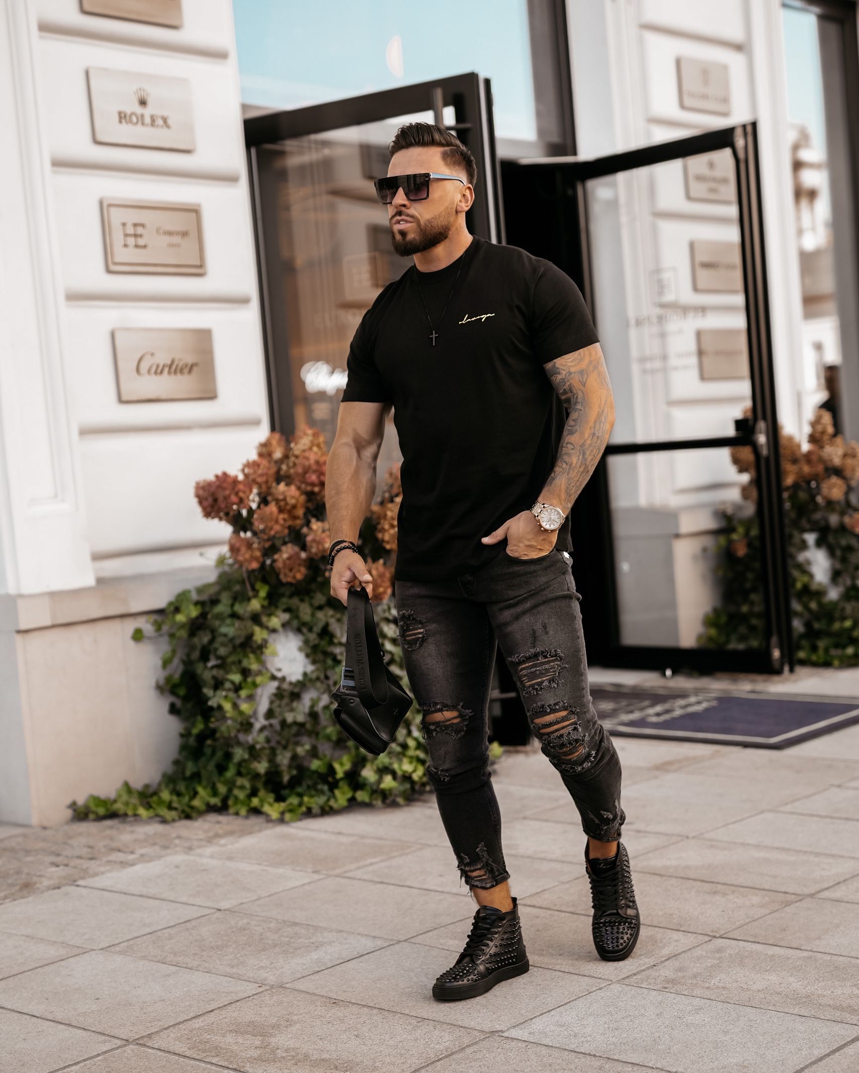 T-shirt męski ze złotym nadrukiem Blush Ola Voga czarny