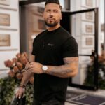 T-shirt męski ze złotym nadrukiem Blush Ola Voga czarny