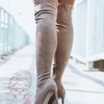 Kozaki elastyczne za kolano Madam Fots zamszowe beżowe