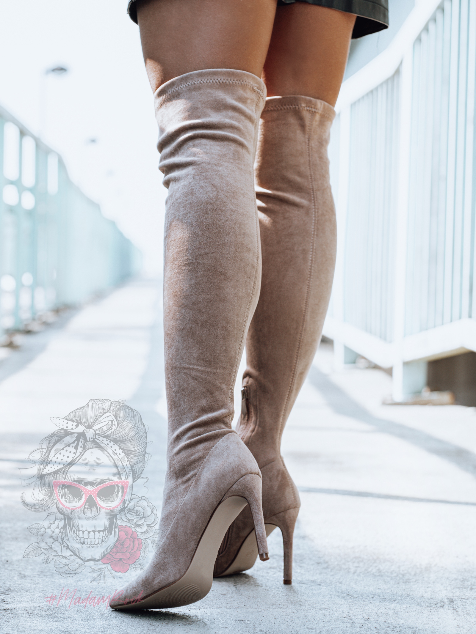 Kozaki elastyczne za kolano Madam Fots zamszowe beżowe