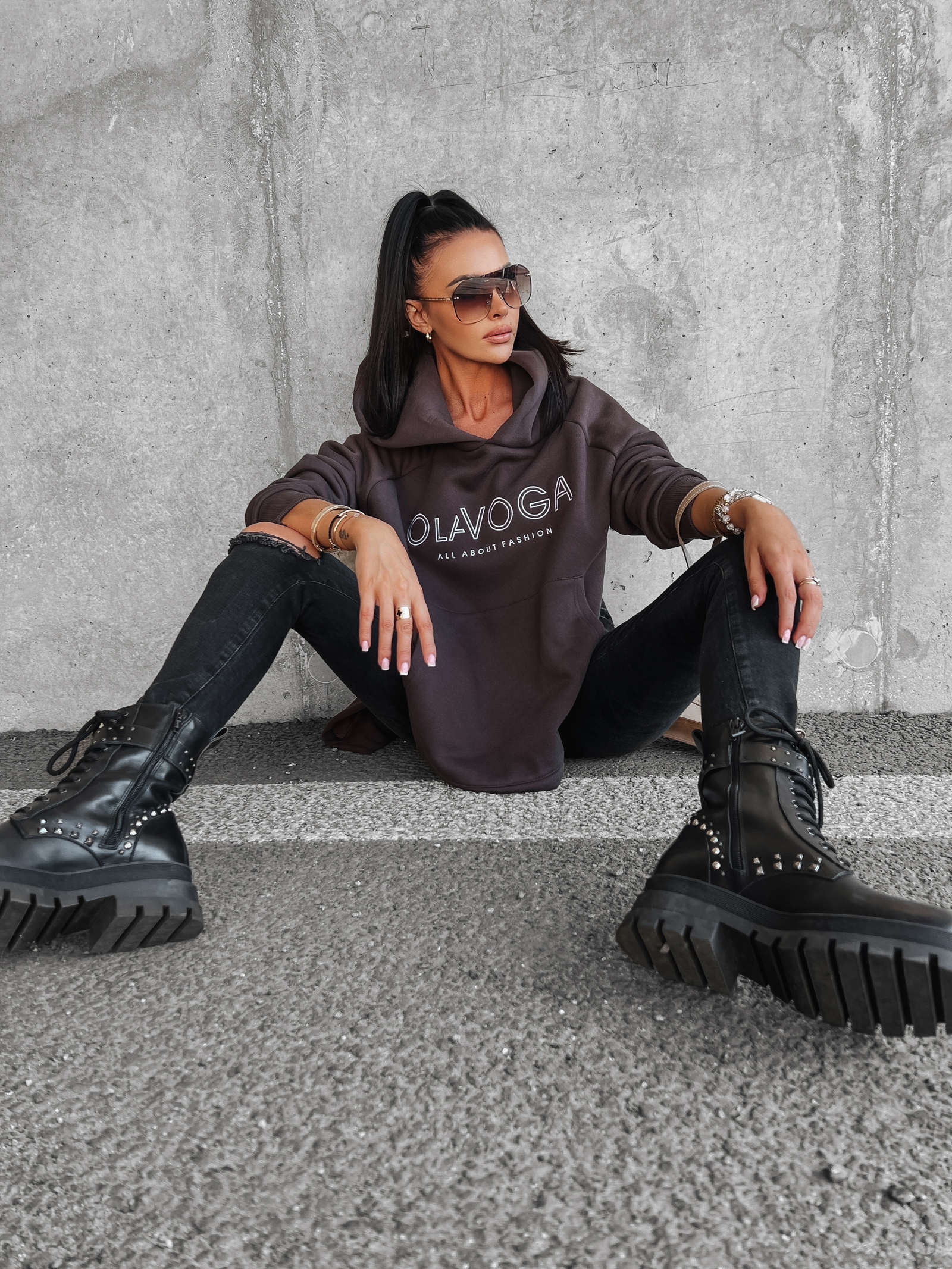 Bluza oversize z rozcięciami Preta Ola Voga brązowa