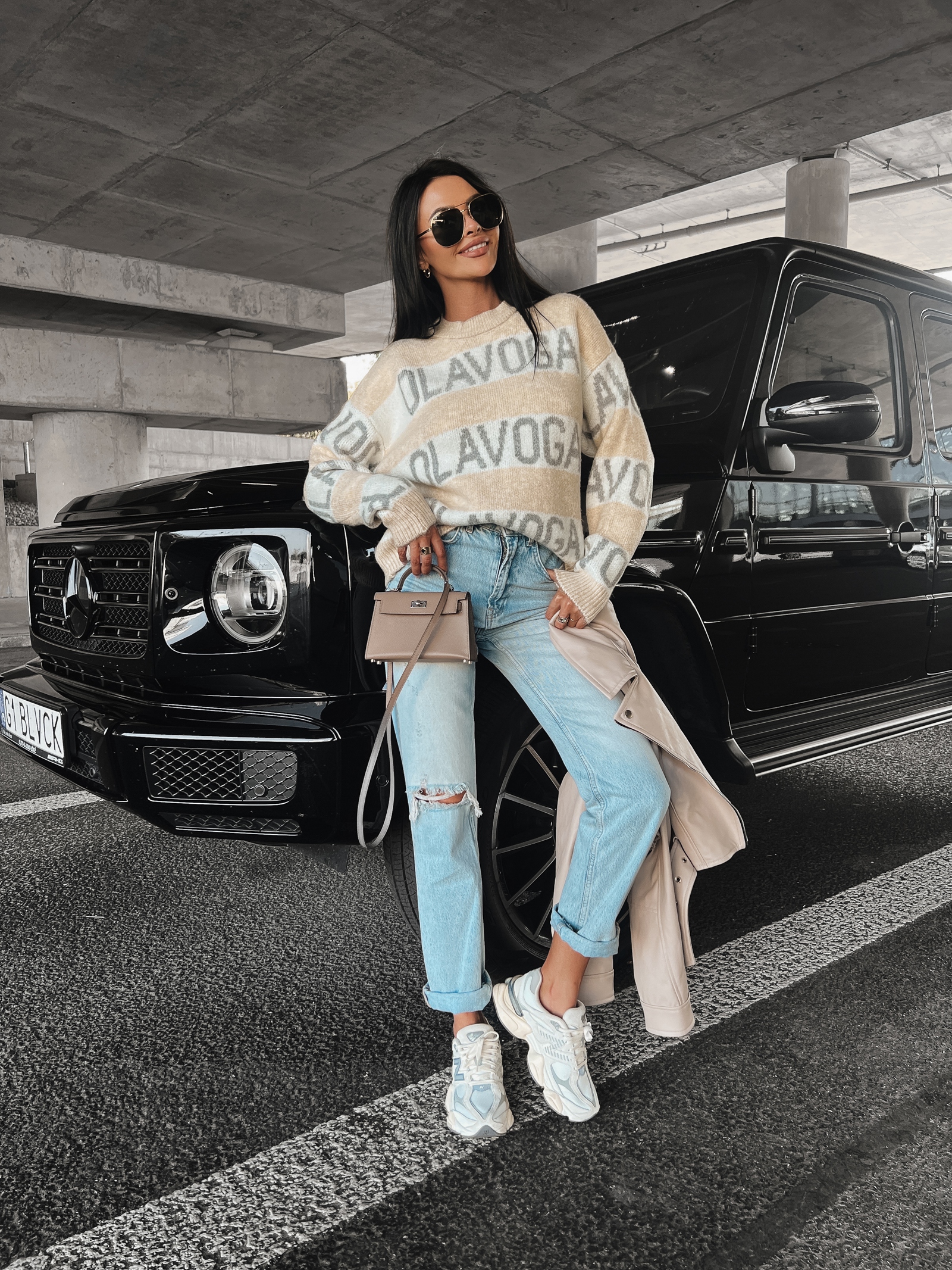 Sweter oversize logowany Pansy Ola Voga beżowy