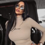 Sweter golf dopasowany Sybil Ola Voga beżowy