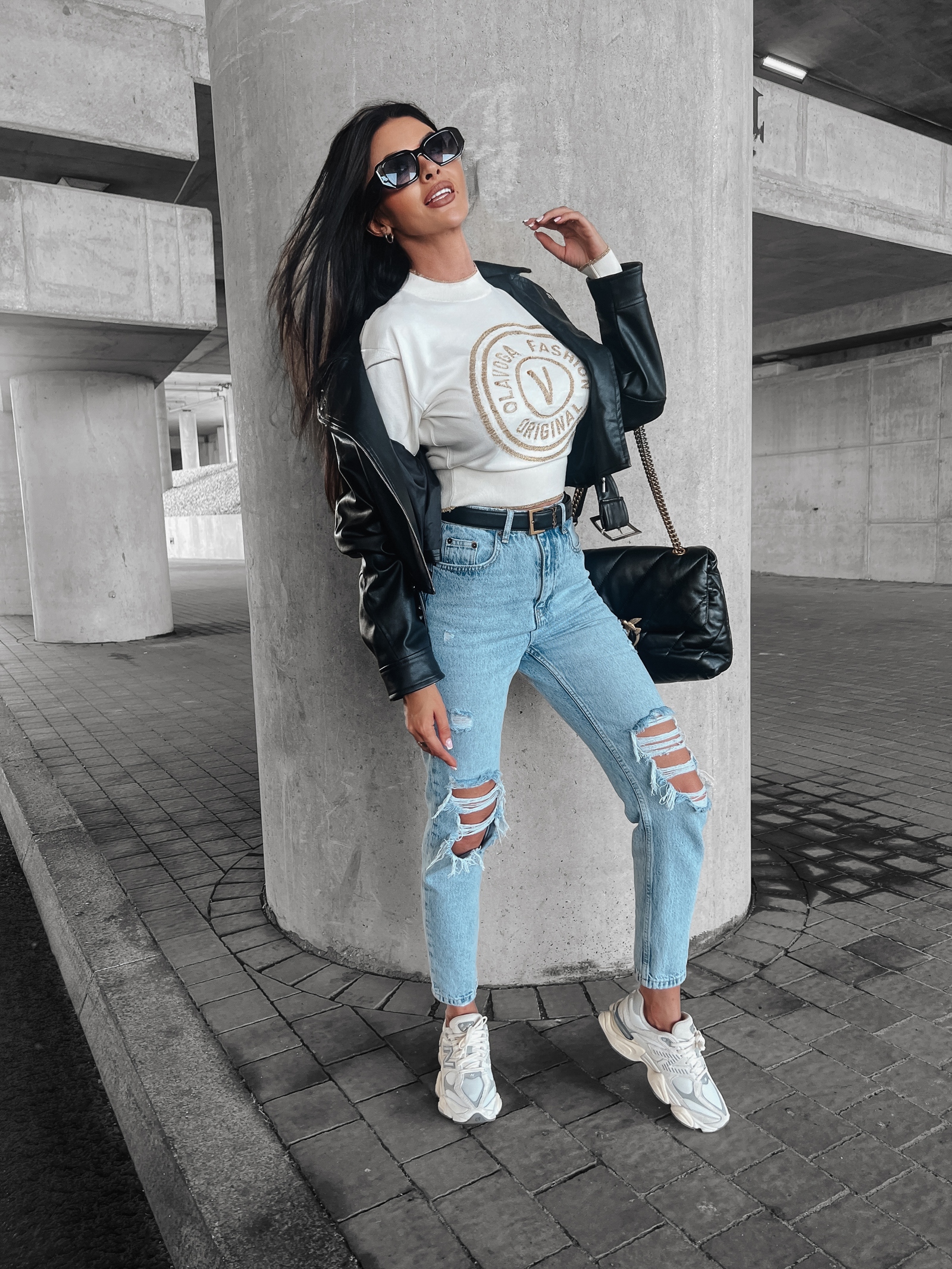 Sweter z żakardowym logo Aleshia Ola Voga ecru