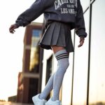 Zakolanówki sportowe ze ściągaczem szare