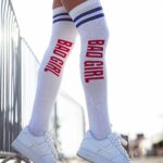 Zakolanówki bawełniane sportowe BAD GIRL białe (kolorowe)