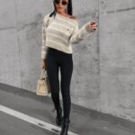 Sweter oversize w paski Wandy Ola Voga beżowo-biały