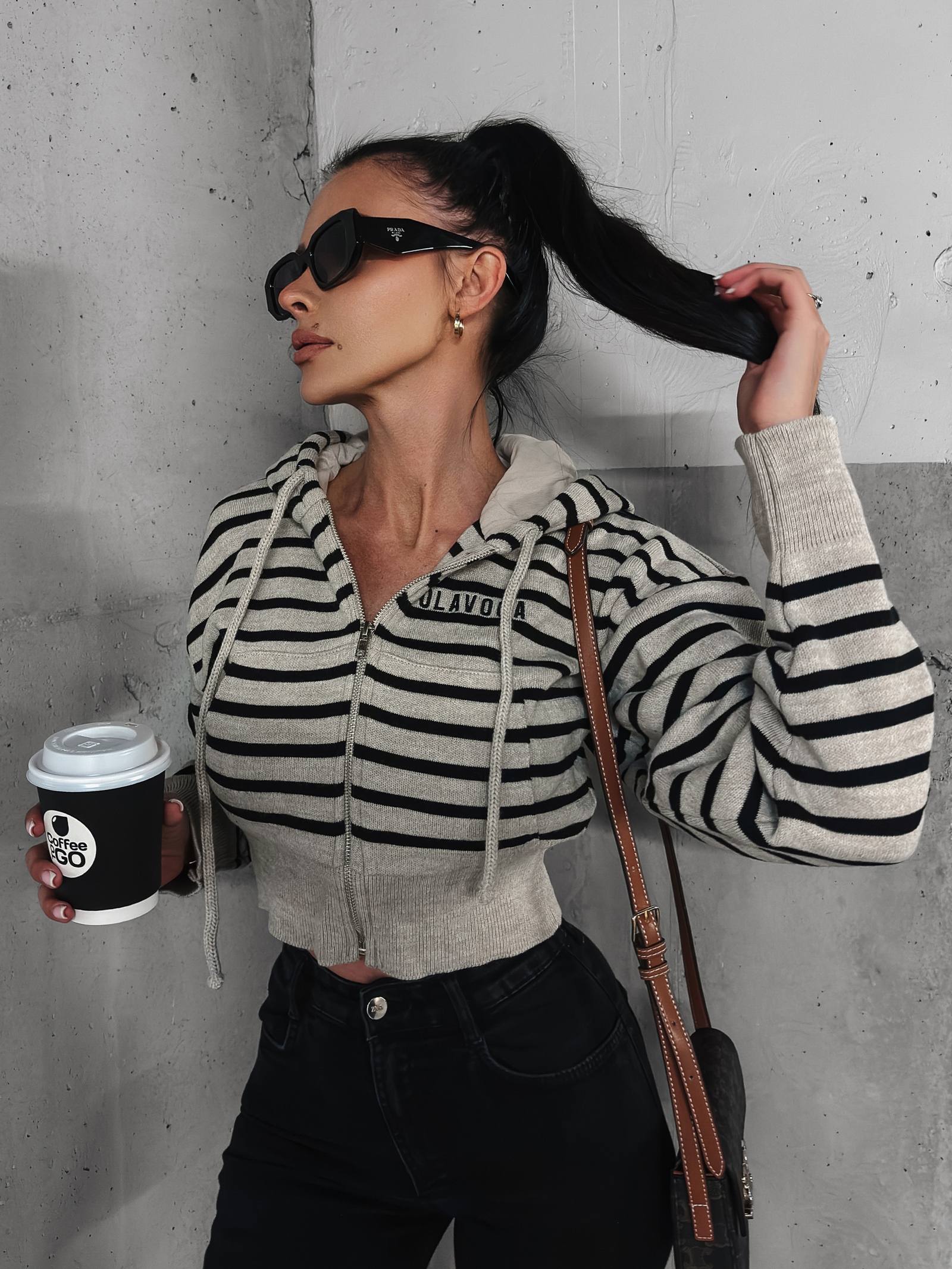 Bluza sweterkowa z kapturem Zoe Ola Voga beżowa melanż