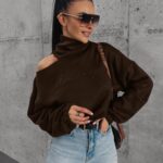 Sweter dzianinowy z wycięciami Prue Ola Voga brązowy