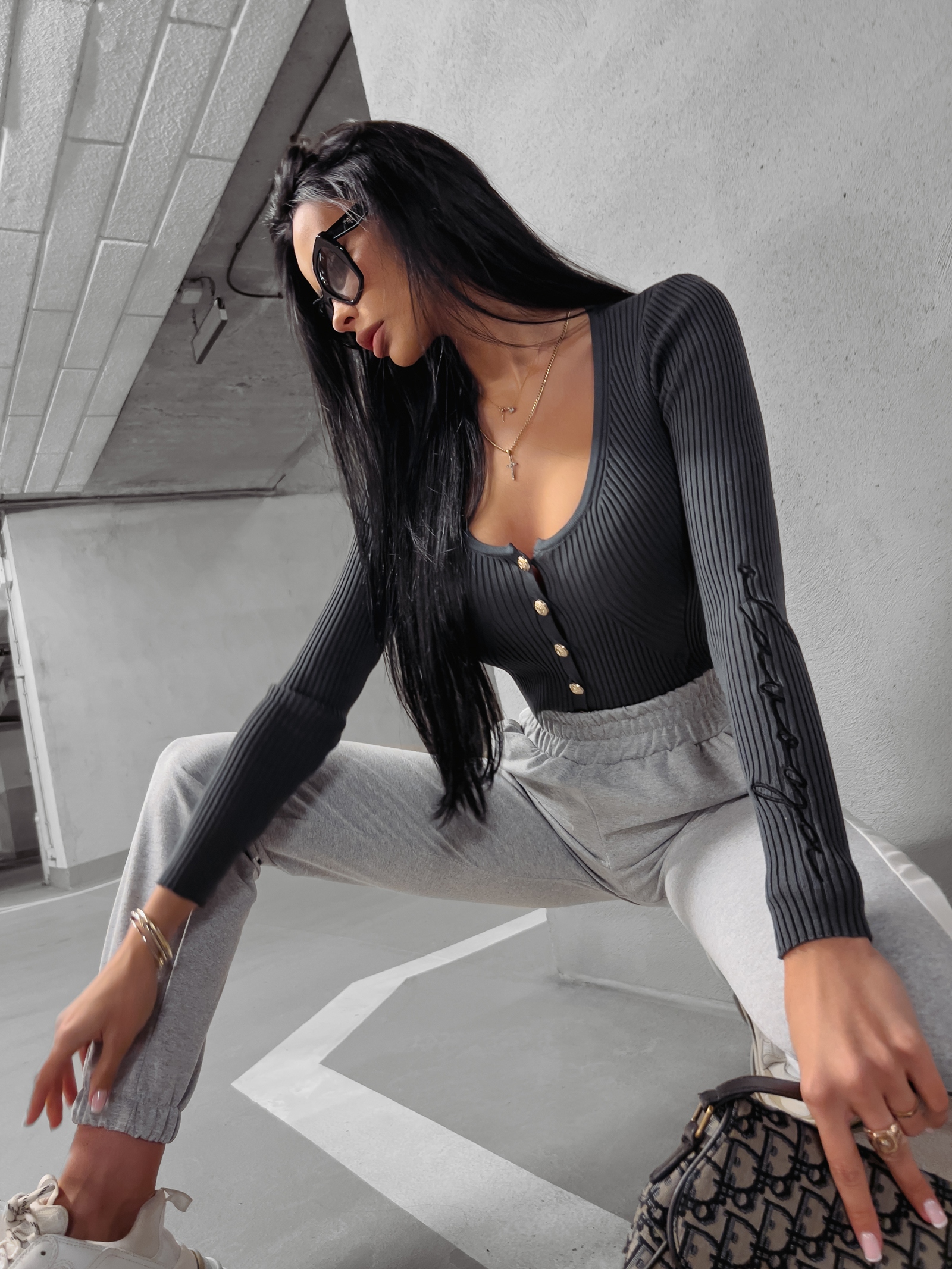 Top sweterkowy Kizzy Ola Voga c.szary