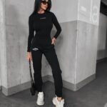 -WYPRZEDANE-Bluzka basicowa prążkowana Barma Ola Voga czarna