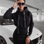 Sukienka sportowa z kapturem Gloria Ola Voga czarna