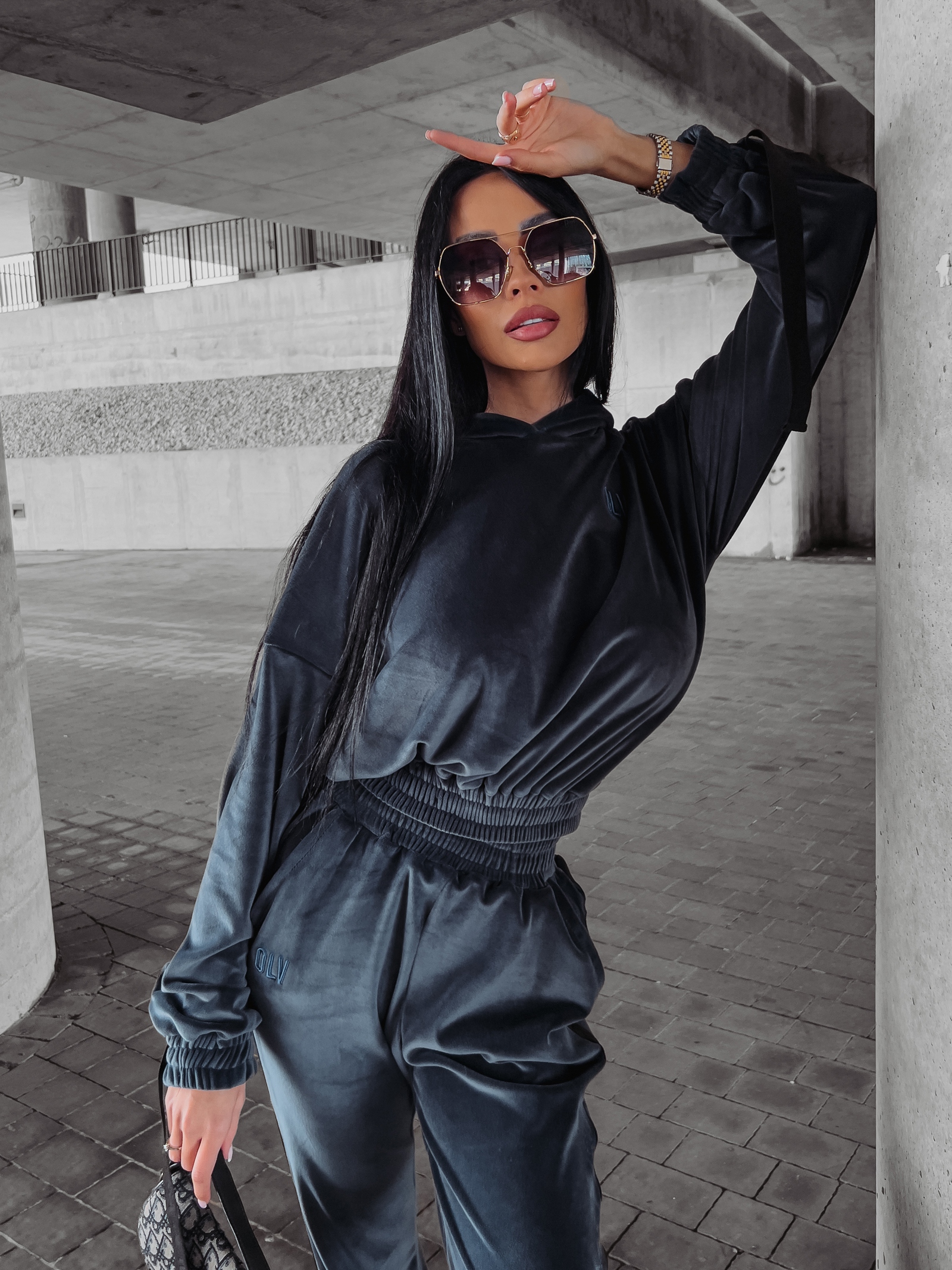 Komplet dres welurowy Peta Ola Voga stalowy Komplet dres welurowy Peta Ola Voga stalowy