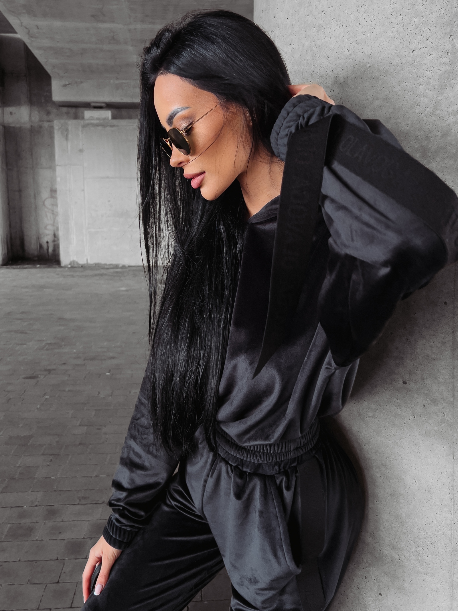 Komplet dres welurowy Peta Ola Voga czarny Komplet dres welurowy Peta Ola Voga czarny