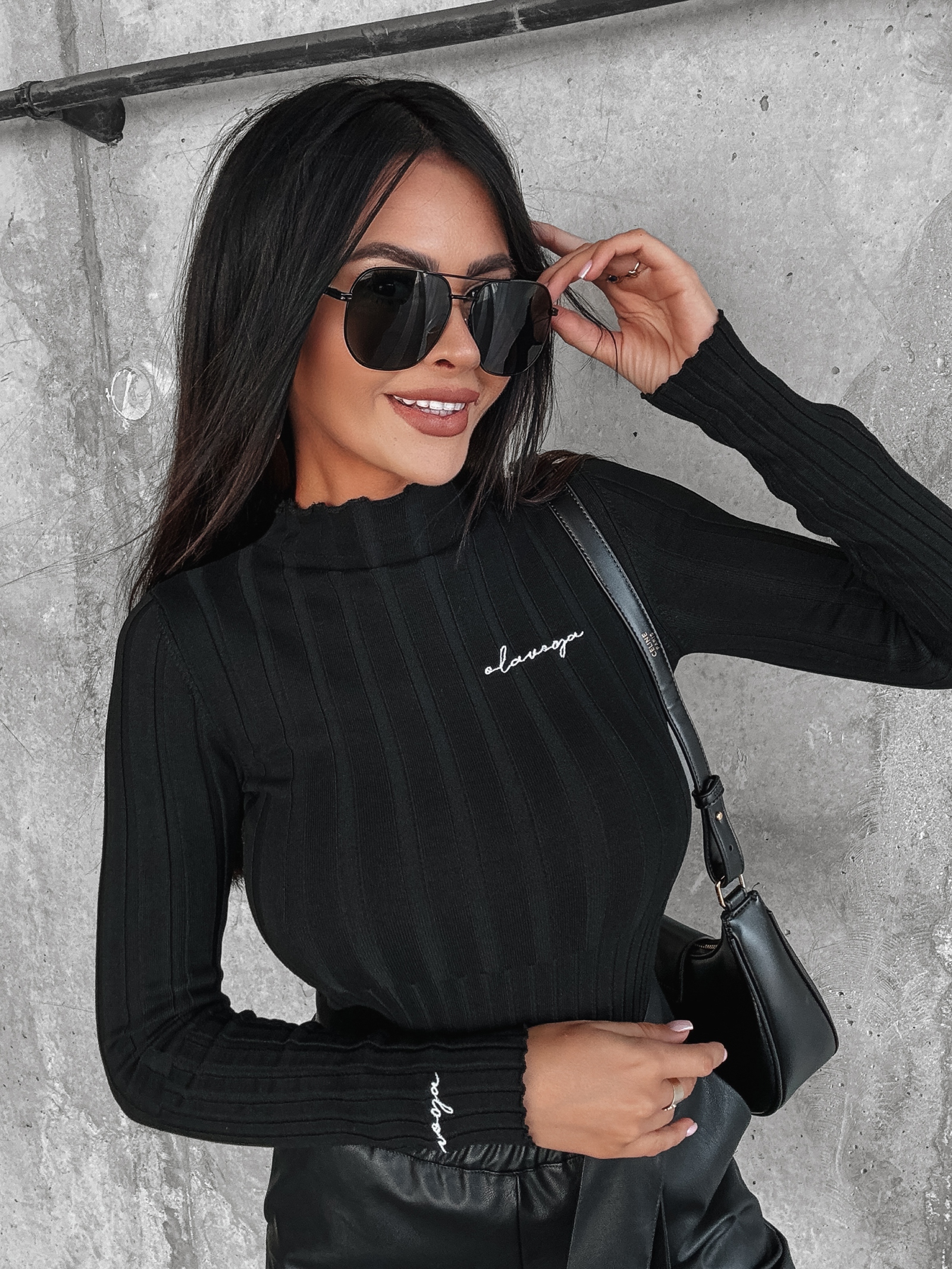 Bluzka prążkowana Piper Ola Voga czarna