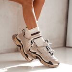 Skarpety damskie bezuciskowe sportowe kremowe