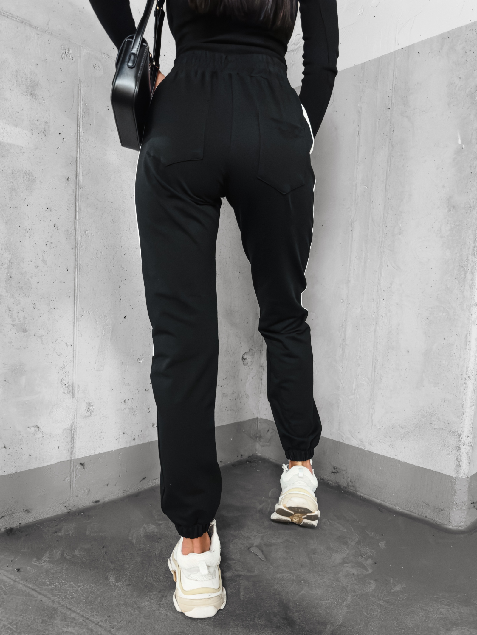 Spodnie dresowe z lampasem Parla Ola Voga czarne