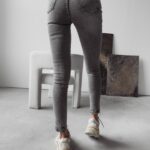 Spodnie jeansowe dekatyzowane Erica Ola Voga szare