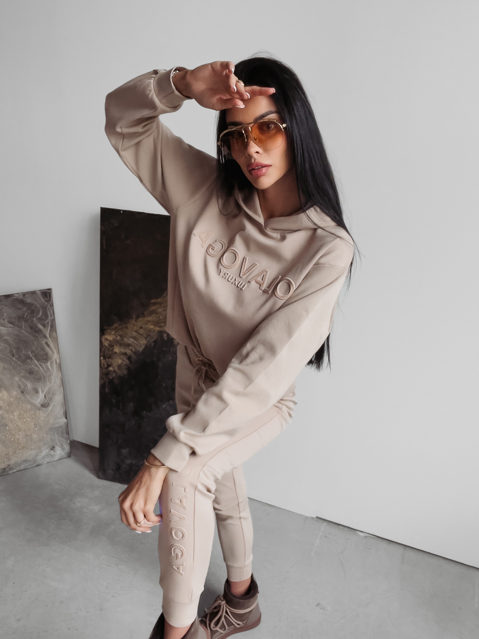 Bluza dresowa klasyczna Frida Ola Voga beżowa