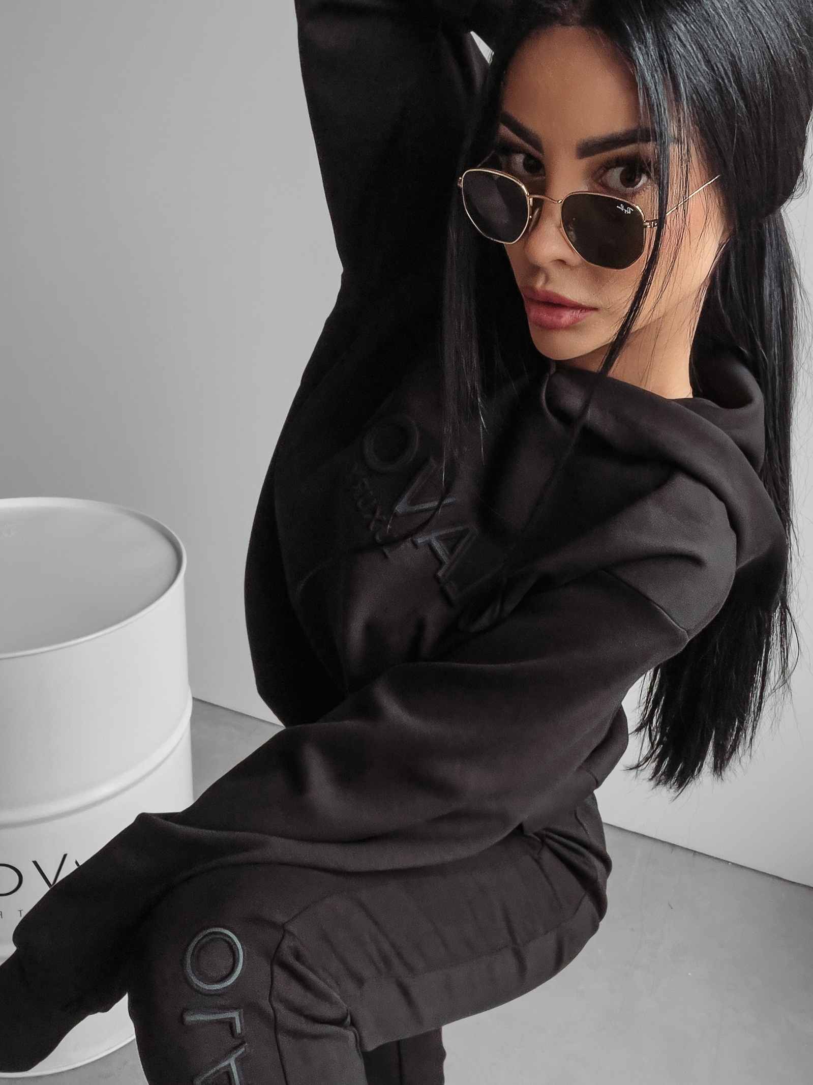 Bluza dresowa klasyczna Frida Ola Voga czarna