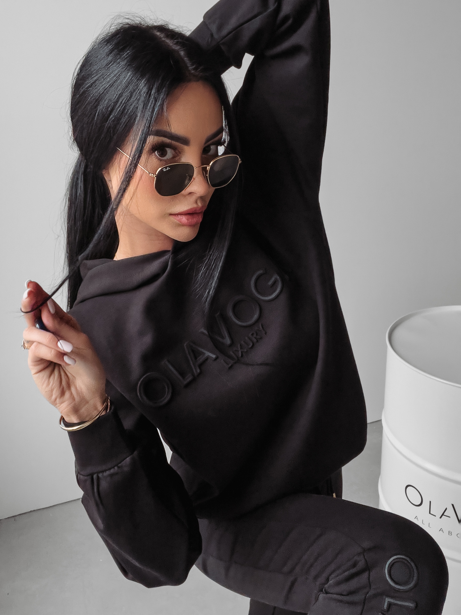 Bluza dresowa klasyczna Frida Ola Voga czarna