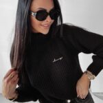 Sweter oversize dzianinowy Maeve Ola Voga czarny