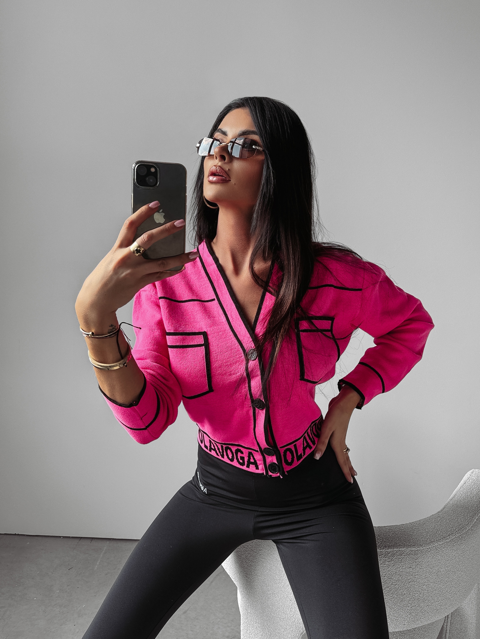 Sweter rozpinany z lamówkami Cleo Ola Voga różowy