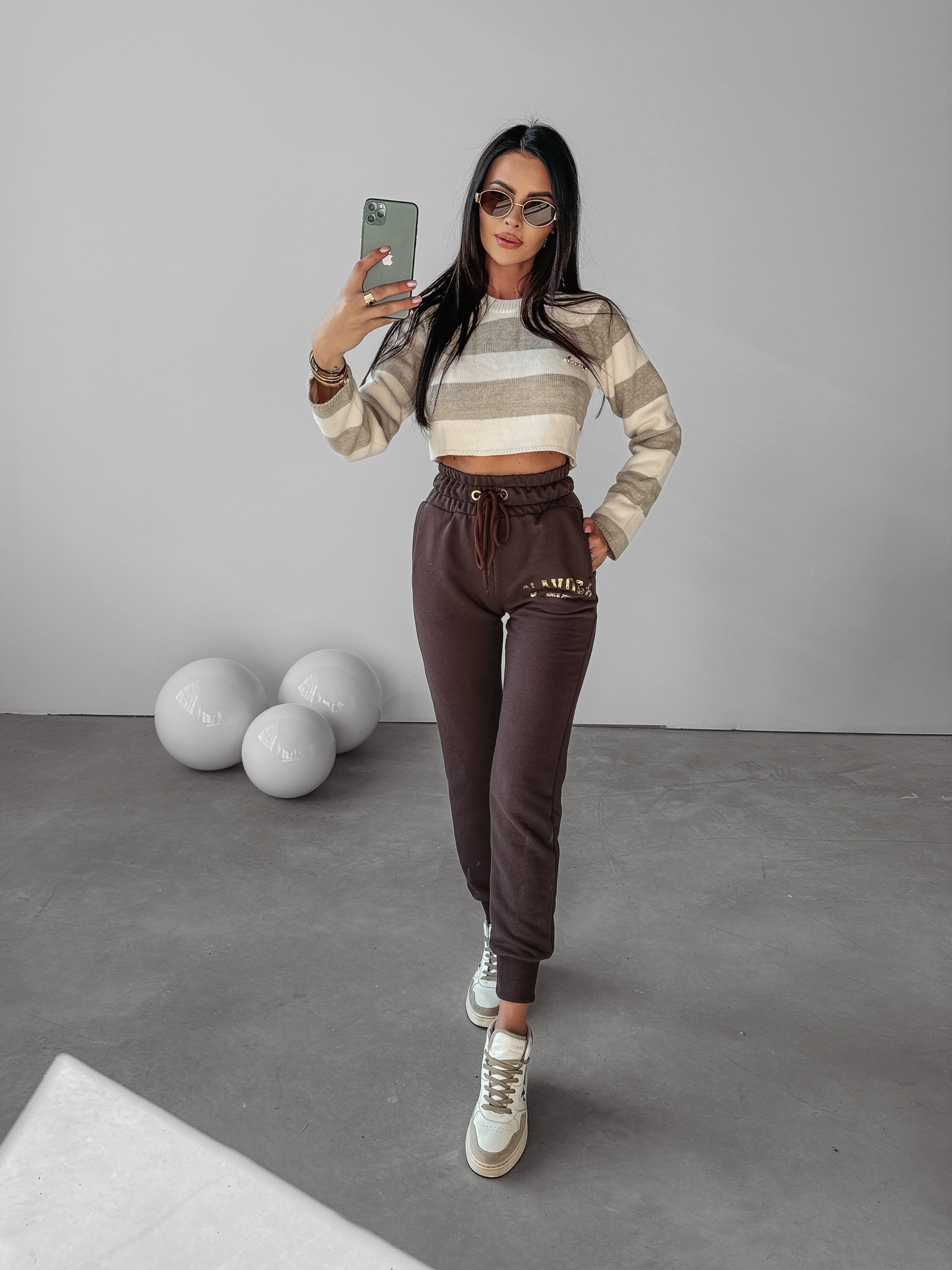 Sweter krótki Jude Ola Voga beżowy-ecru Sweter krótki Jude Ola Voga beżowy-ecru