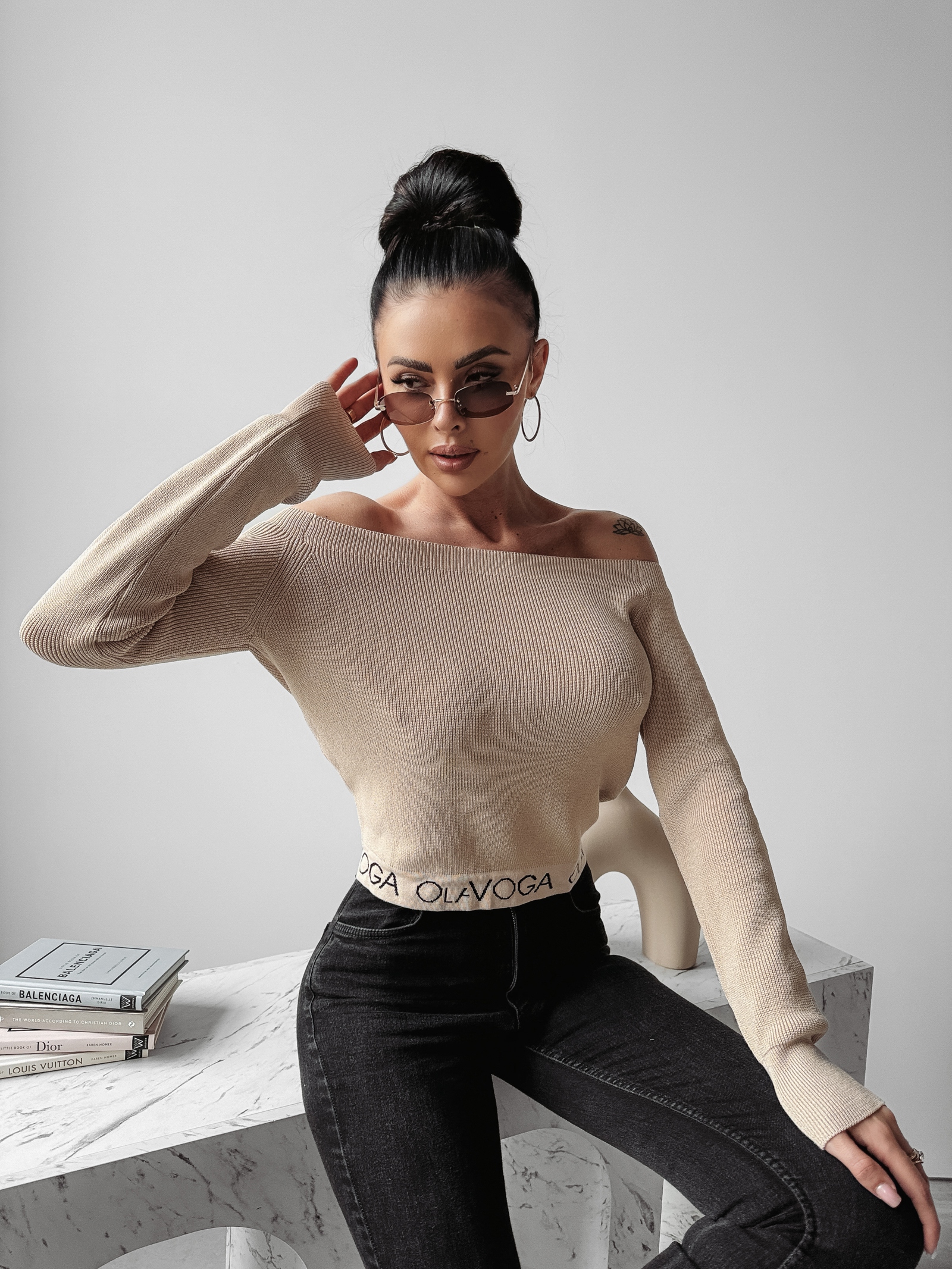 Bluzka sweterkowa prążkowana ART Ola Voga beżowa