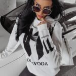 Bluza damska cekinowa aplikacja Nukus Ola Voga ecru