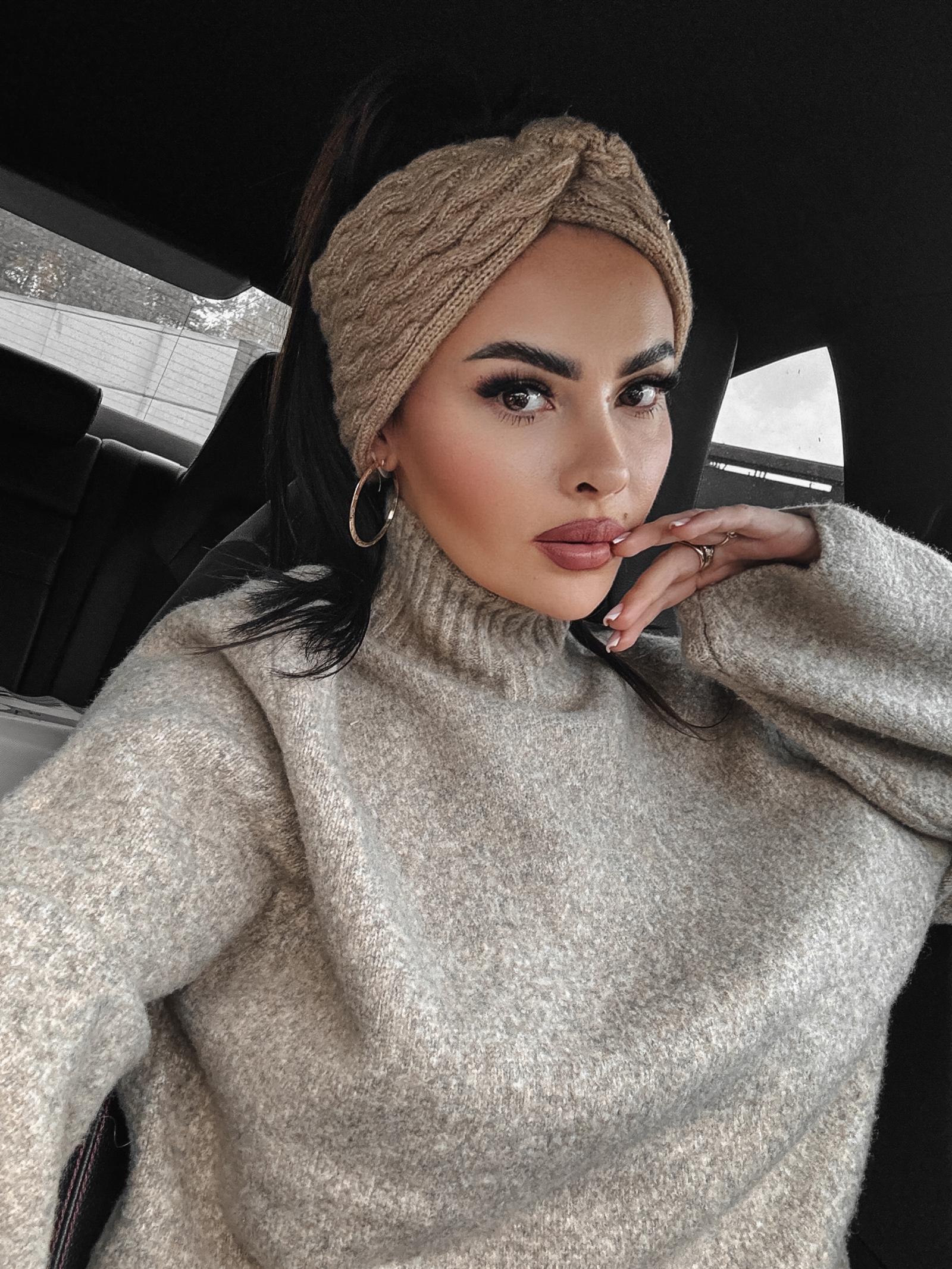 Opaska z wiązaniem Odessa Ola Voga beżowa