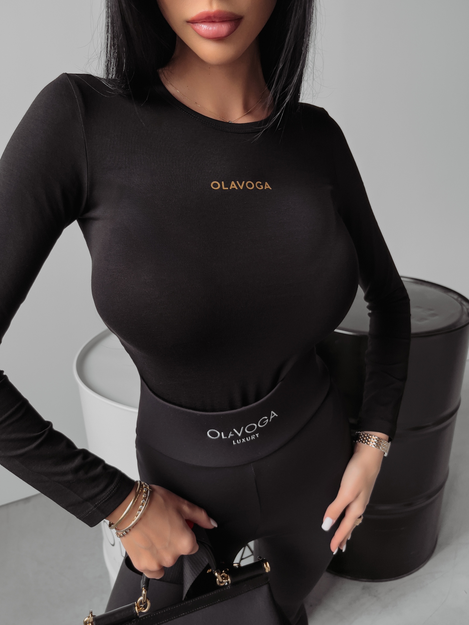 Bluzka gładka BASIC Cilla Ola Voga czarna