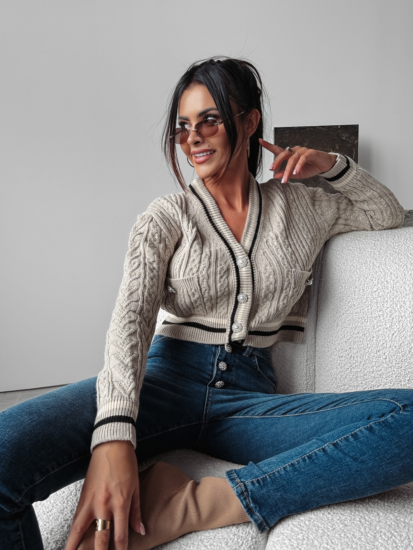 Kardigan rozpinany Taryn Ola Voga beżowy