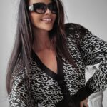 Sweter krótki dzianinowy Jase Ola Voga czarny